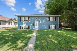 426 45TH Street, Moline, IL 61265