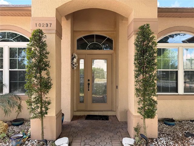 10237 FACET COURT, Orlando, FL 32836