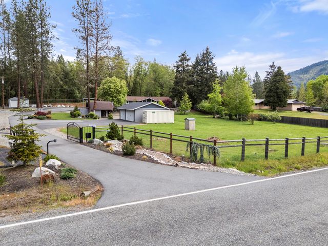 198 Hessar Street, Grants Pass, OR 97527