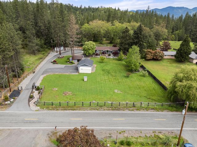 198 Hessar Street, Grants Pass, OR 97527