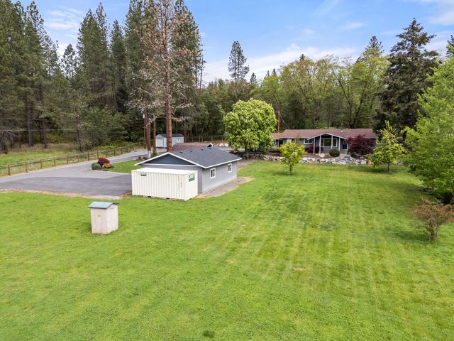 198 Hessar Street, Grants Pass, OR 97527