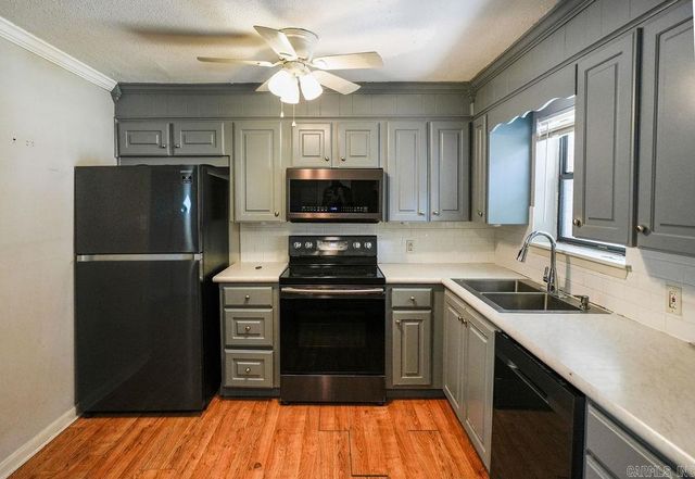 32 Meadowlark Drive, Cabot, AR 72023