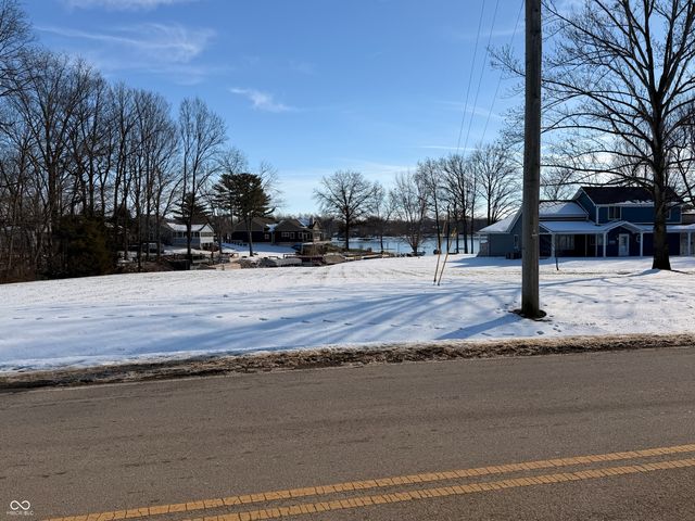 472 Mill Springs, Coatesville, IN 46121