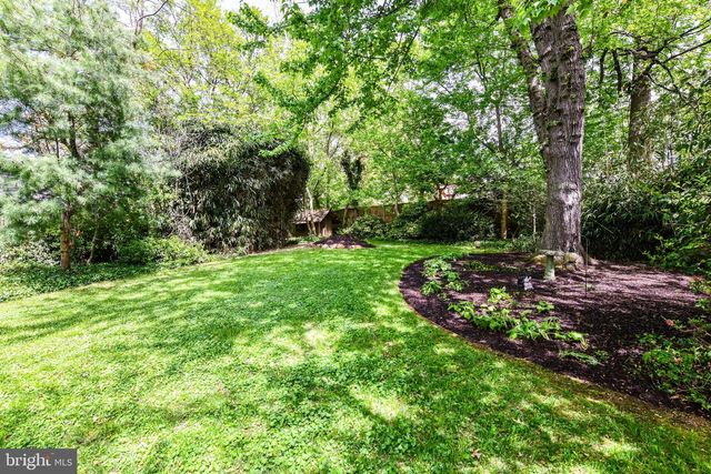 2333 N EDISON ST, Arlington, VA 22207
