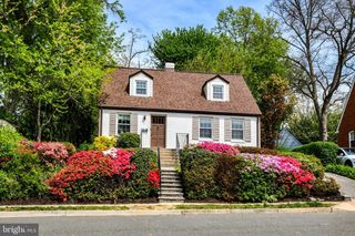 2333 N EDISON ST, Arlington, VA 22207