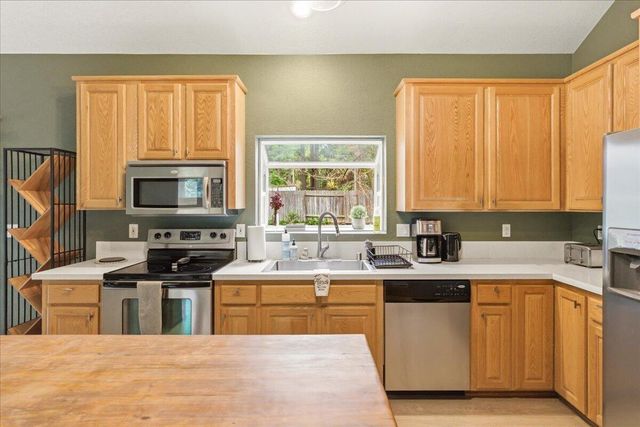 217 Pony Trail, Mount Shasta, CA 96067