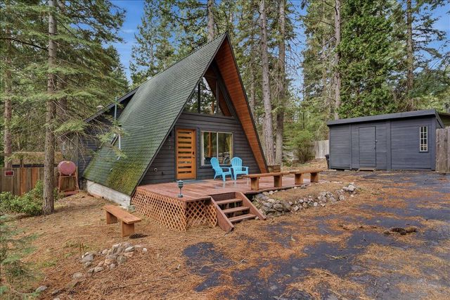 217 Pony Trail, Mount Shasta, CA 96067