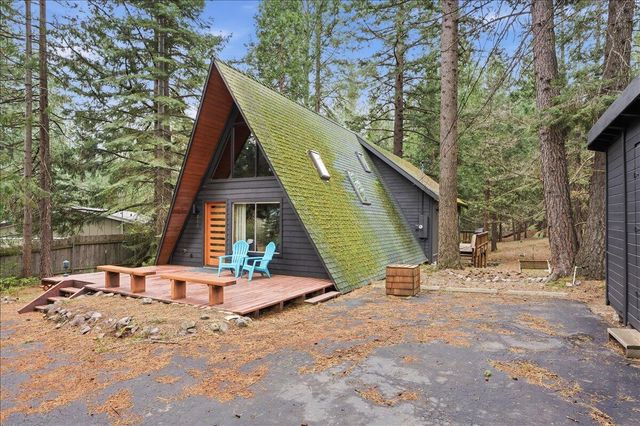 217 Pony Trail, Mount Shasta, CA 96067