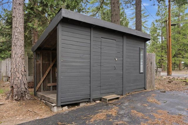217 Pony Trail, Mount Shasta, CA 96067