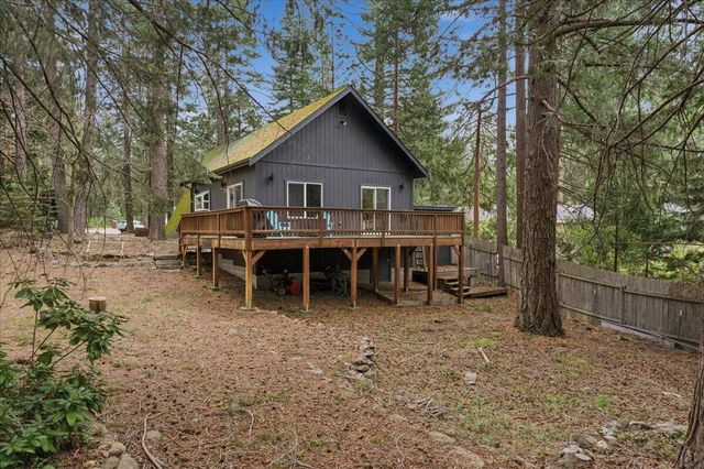 217 Pony Trail, Mount Shasta, CA 96067