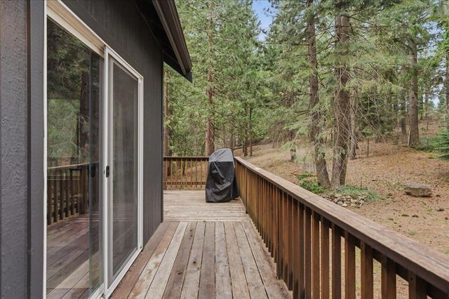 217 Pony Trail, Mount Shasta, CA 96067