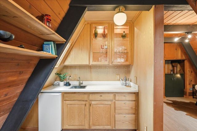 217 Pony Trail, Mount Shasta, CA 96067