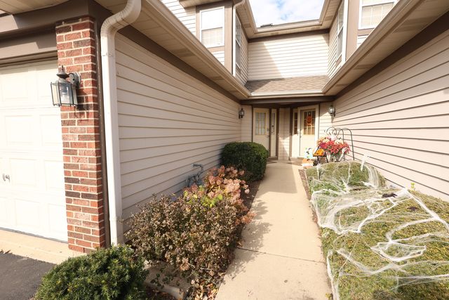 1840 GROVE Avenue, Schaumburg, IL 60193