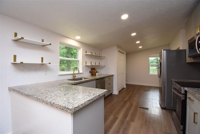 26257 Red Oak Lane, Magnolia, TX 77355