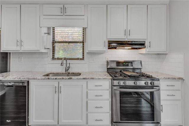 519 Magnolia Drive, Woodstock, GA 30188