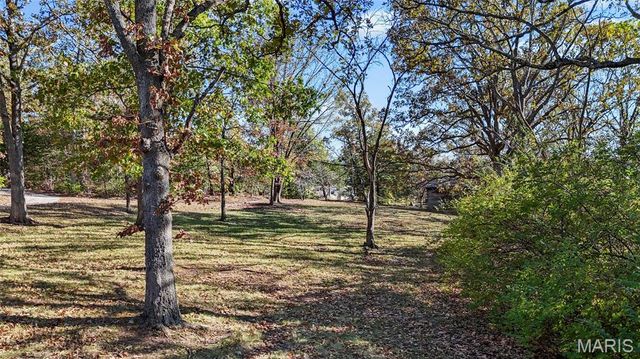 4452 State Route 110, De Soto, MO 63020