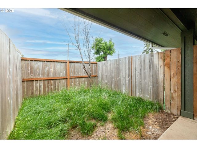 8300 Se Flavel St, Portland, OR 97266