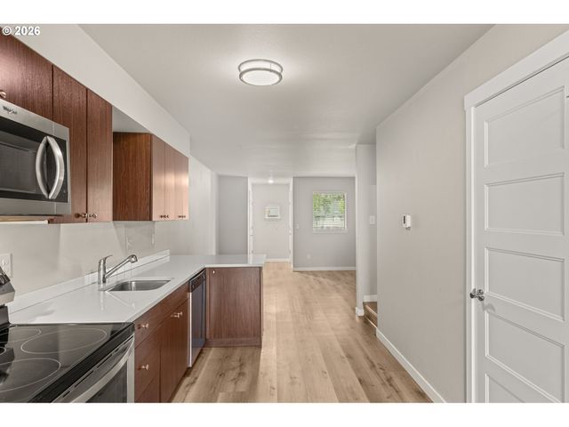 8300 Se Flavel St, Portland, OR 97266