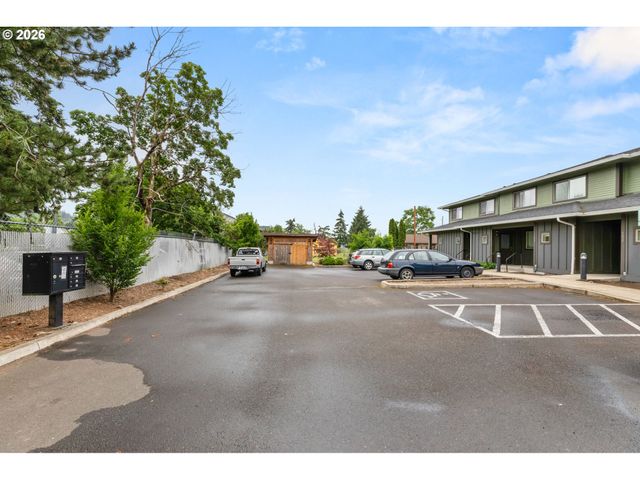 8300 Se Flavel St, Portland, OR 97266