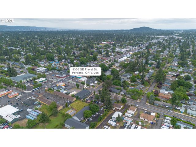 8300 Se Flavel St, Portland, OR 97266
