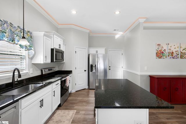 316 Dogwood Trail, Campobello, SC 29322