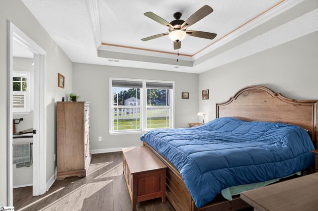 316 Dogwood Trail, Campobello, SC 29322