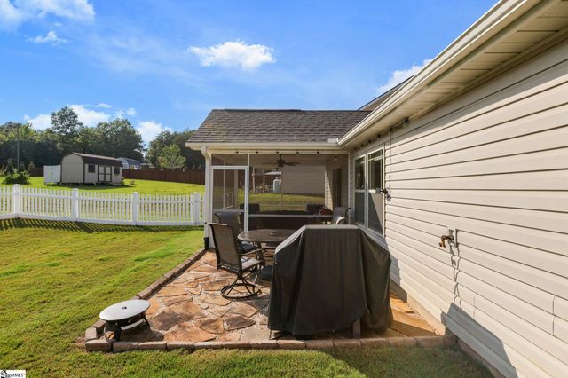 316 Dogwood Trail, Campobello, SC 29322