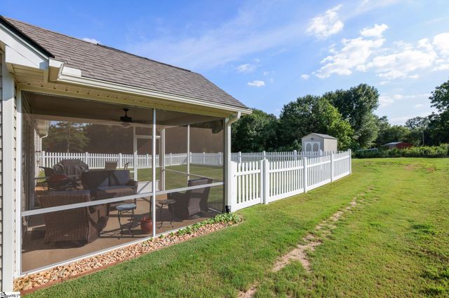 316 Dogwood Trail, Campobello, SC 29322