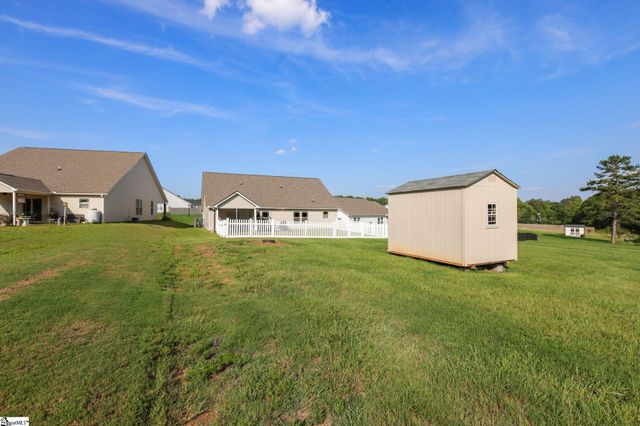 316 Dogwood Trail, Campobello, SC 29322