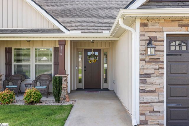 316 Dogwood Trail, Campobello, SC 29322