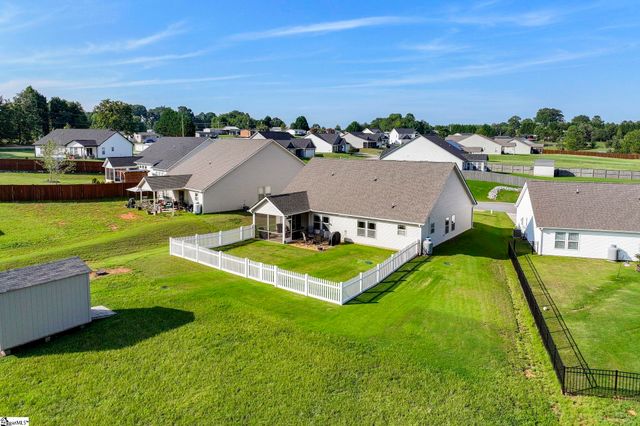 316 Dogwood Trail, Campobello, SC 29322