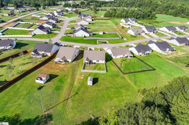 316 Dogwood Trail, Campobello, SC 29322