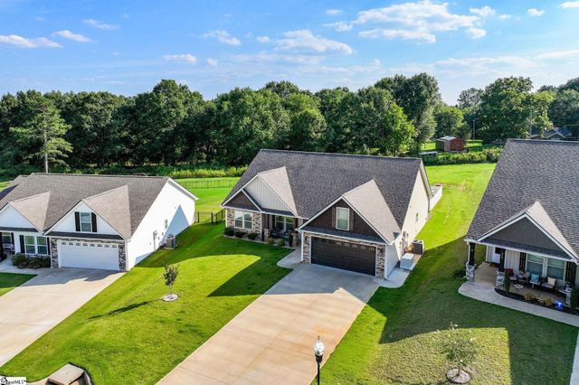 316 Dogwood Trail, Campobello, SC 29322