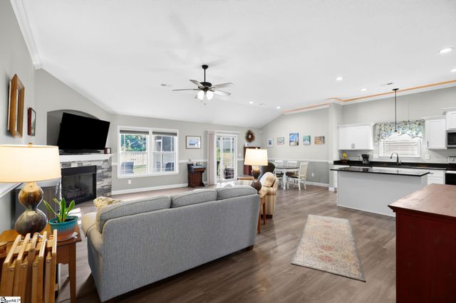 316 Dogwood Trail, Campobello, SC 29322
