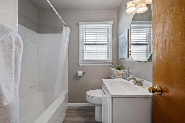 1416 Plainfield AVENUE, Mount Pleasant, WI 53403
