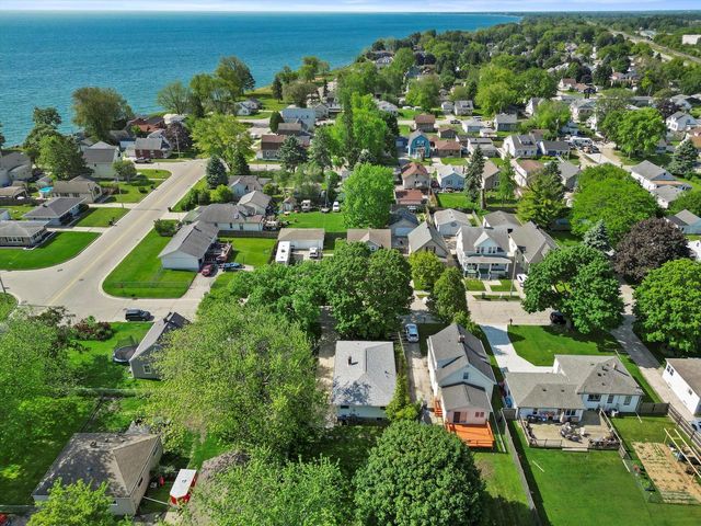1416 Plainfield AVENUE, Mount Pleasant, WI 53403