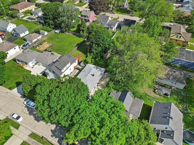 1416 Plainfield AVENUE, Mount Pleasant, WI 53403