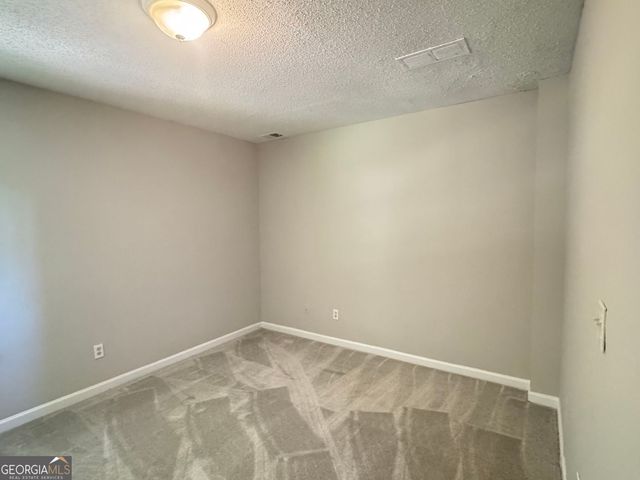 4044 Robin Circle, Atlanta, GA 30349