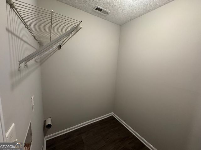 4044 Robin Circle, Atlanta, GA 30349