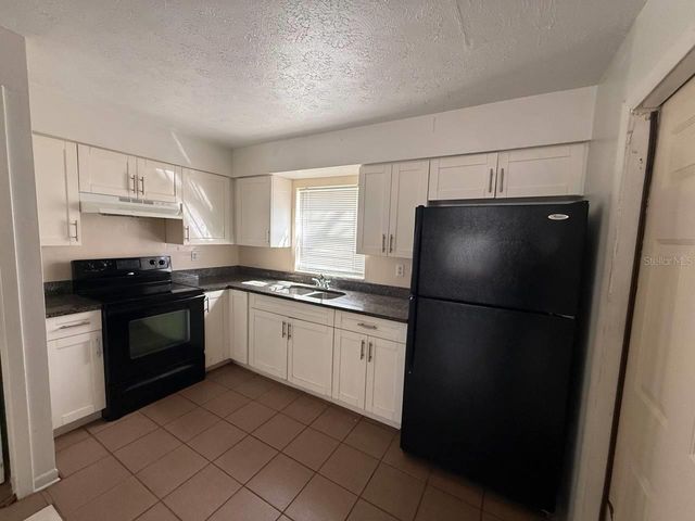 8505 N TAMPA STREET B, Tampa, FL 33604