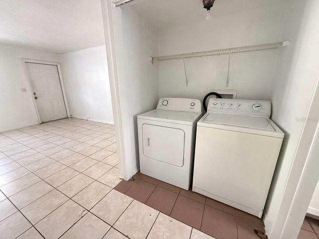 8505 N TAMPA STREET B, Tampa, FL 33604