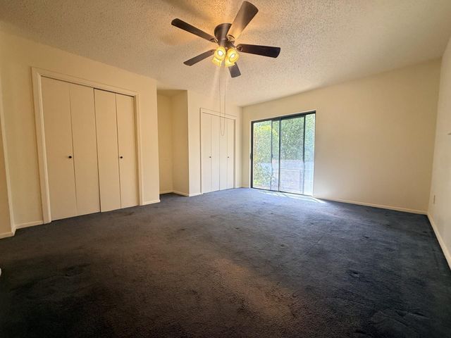 109 Pine Cone LN, Elgin, TX 78621