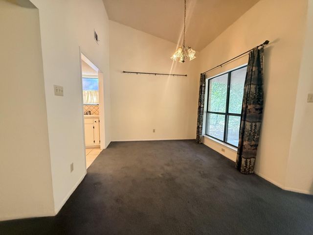 109 Pine Cone LN, Elgin, TX 78621