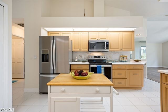15484 Admiralty CIR 2, North Fort Myers, FL 33917