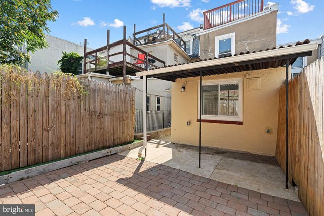 104 SEVILLE ST, Philadelphia, PA 19127