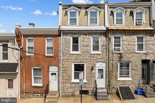 104 SEVILLE ST, Philadelphia, PA 19127