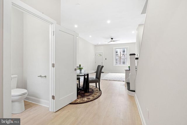 104 SEVILLE ST, Philadelphia, PA 19127