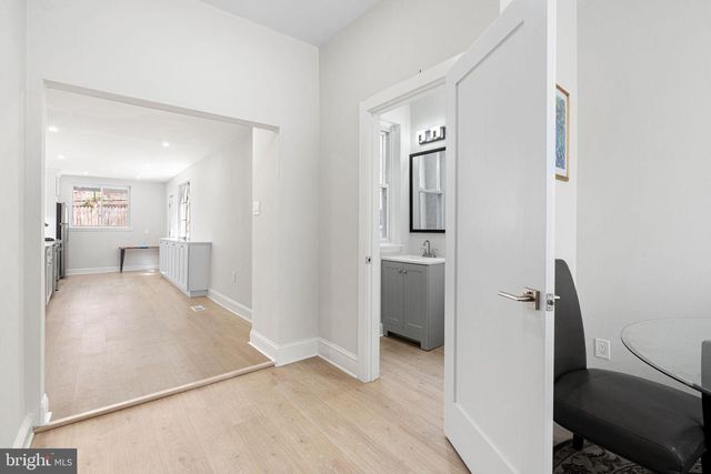 104 SEVILLE ST, Philadelphia, PA 19127