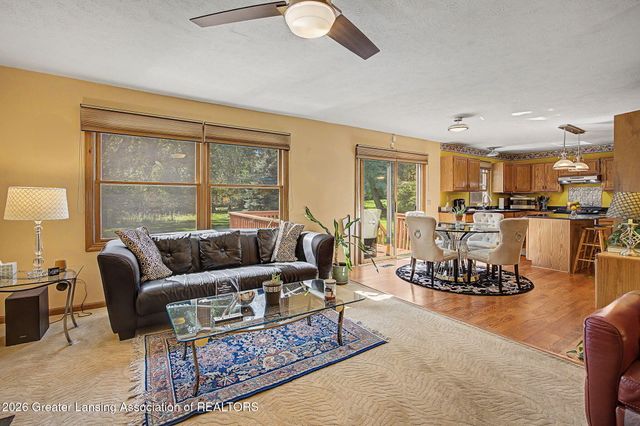 3965 Applegrove Lane, Lansing, MI 48911