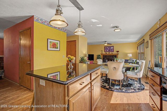 3965 Applegrove Lane, Lansing, MI 48911